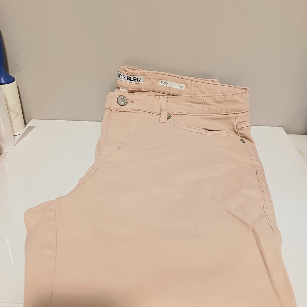 Women's code blue jeans, solo crop, size 16w, color beige,